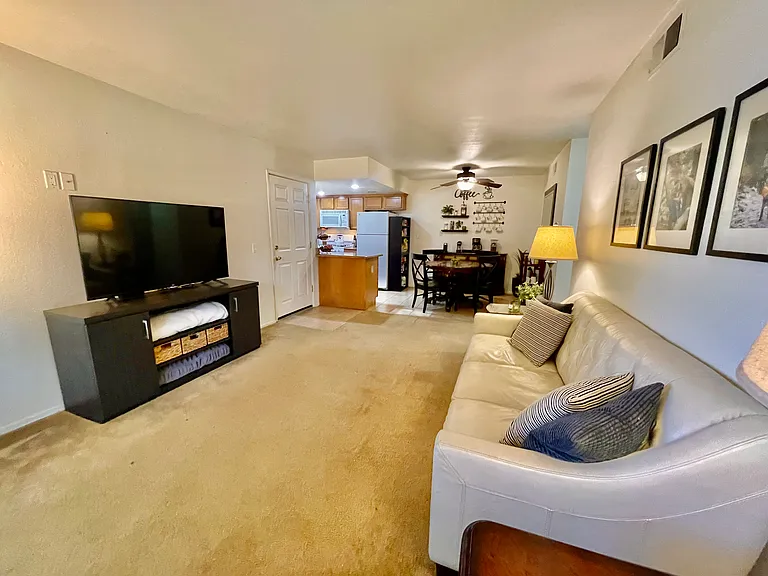 1132 W Blaine St #203 — Photo 6