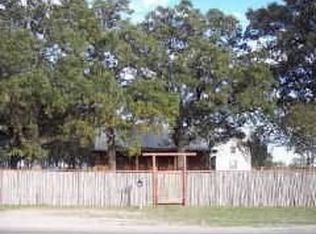 705 Dennis Rd, Weatherford, TX 76087