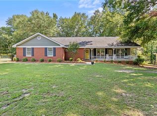 5448 Robie Dr, Macon, GA 31216