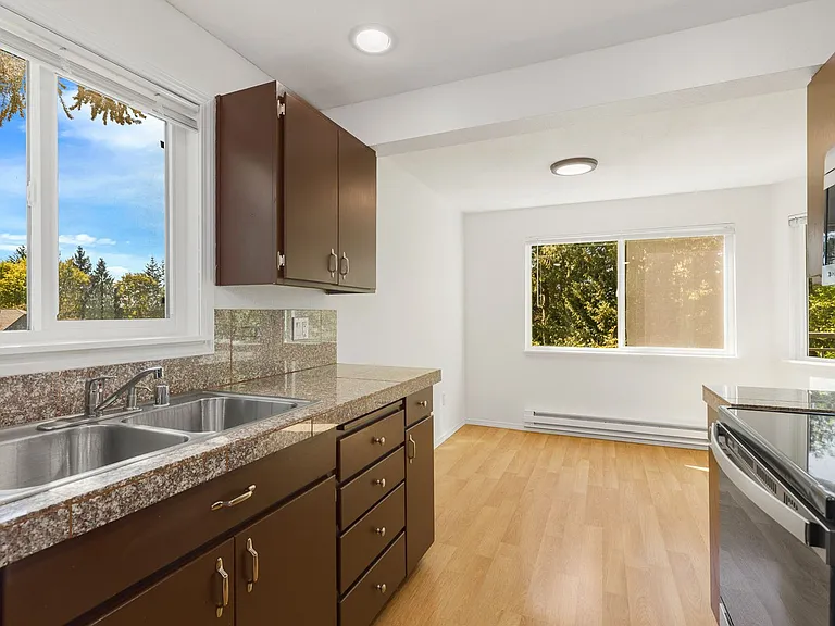 12719 NE 116th St #E201 — Photo 11