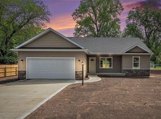 56968 Ash Rd, Osceola, IN 46561