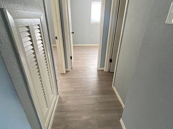 3rd image of 103 Audrey Dr #32