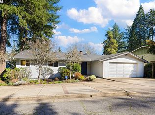 2555 Birch Ln, Eugene, OR 97403