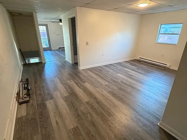 138 Main St — Photo 12