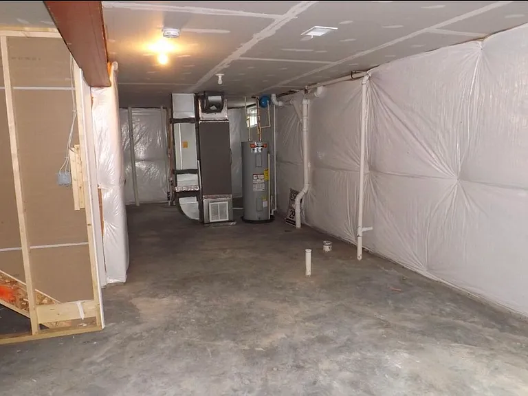 62 Belmont Pl — Photo 20