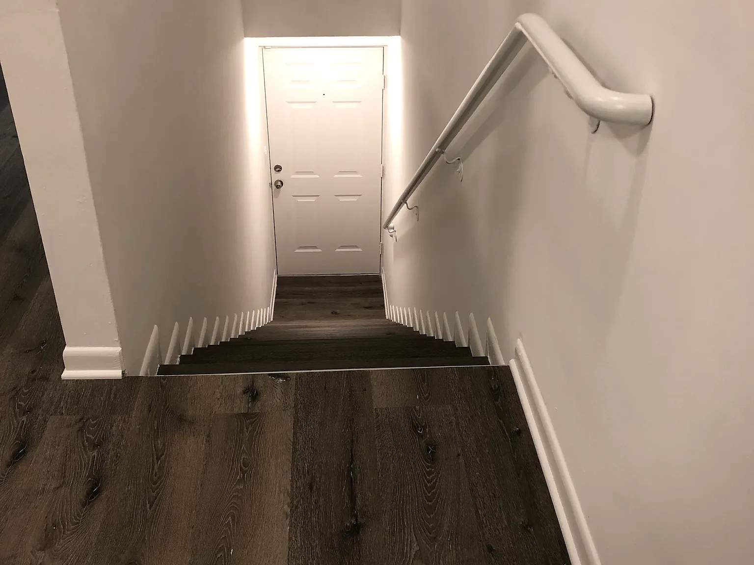 2 bed, 800 sqft, $2,300 — Photo 4