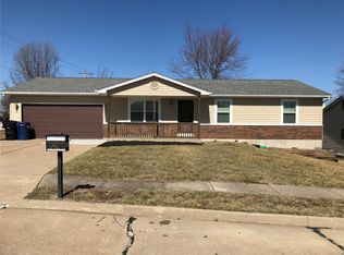 405 Ann Dr, Wentzville, MO