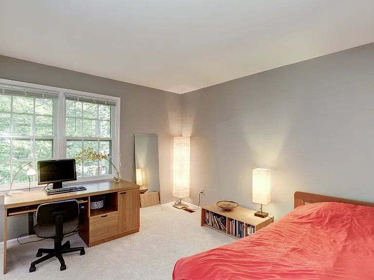 13 Avalon Ct — Photo 24