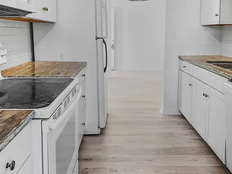 115 Christopher Dr — Photo 6