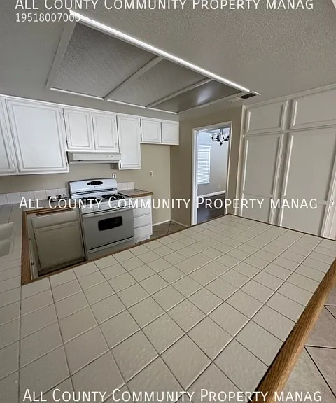 6563 Whitman Ct — Photo 14
