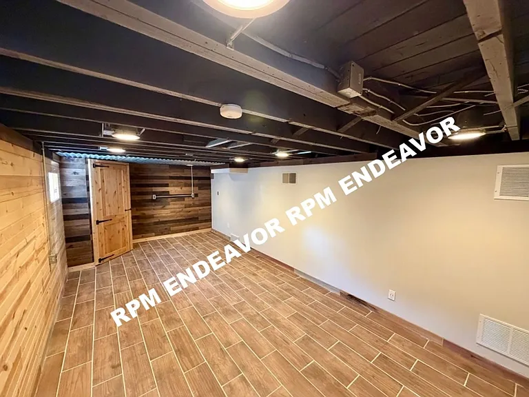 6857 Julian Ave — Photo 15