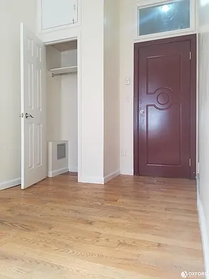 Rented by Oxford Property Group | media 18