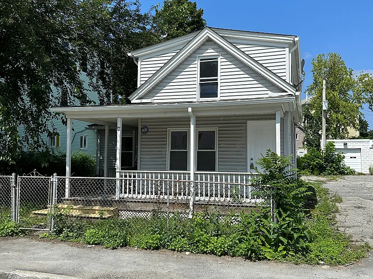 30 Douglas St — Photo 10