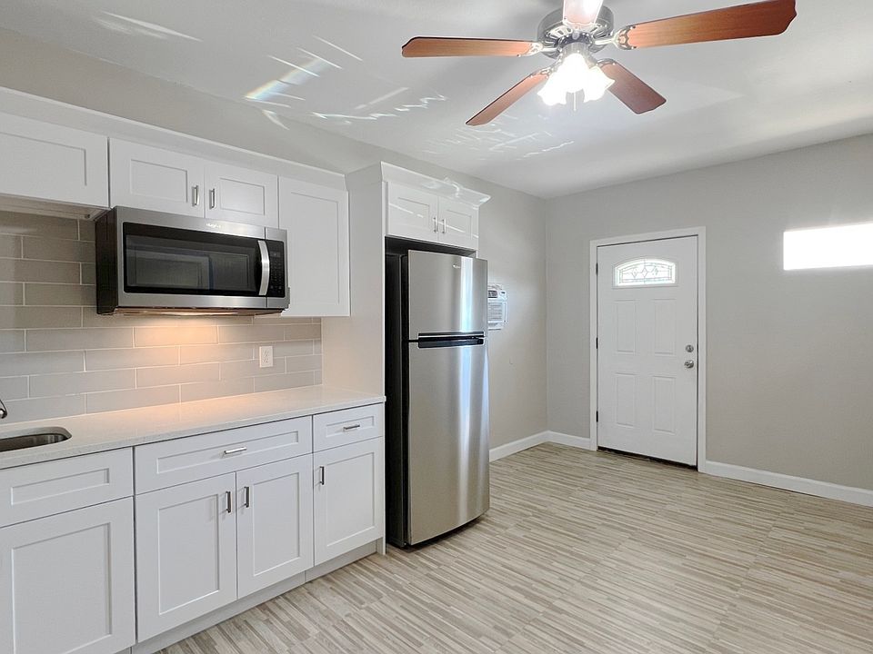1st image of 1218 La Mesa Ave