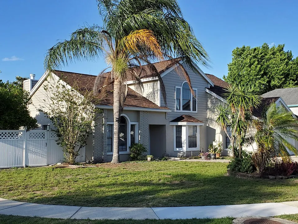 3317 Hillmont Cir