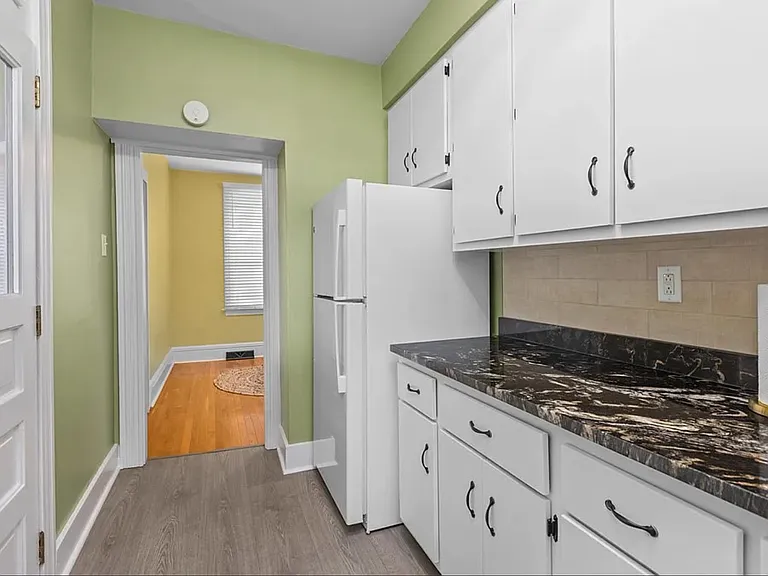 718 Washington St #1 — Photo 25
