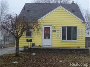 26811 La Salle St, Roseville, MI 48066