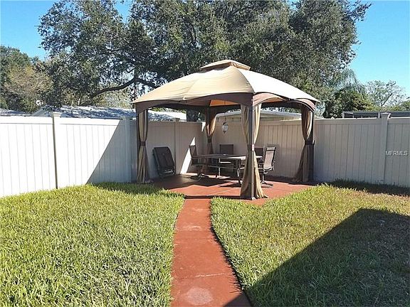 2nd image of 3421 Fairmount Dr