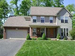 1411 Odette, Hartland, MI 48353