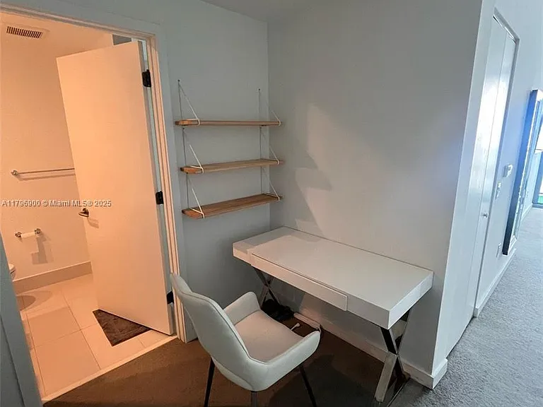 501 NE 31st St #3005 — Photo 6