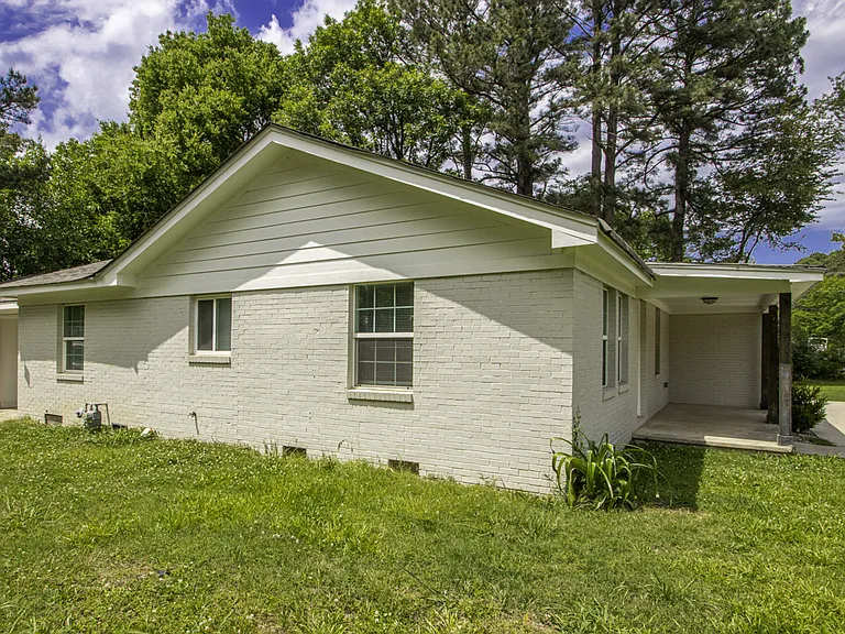 115 Mitchell Street — Photo 22