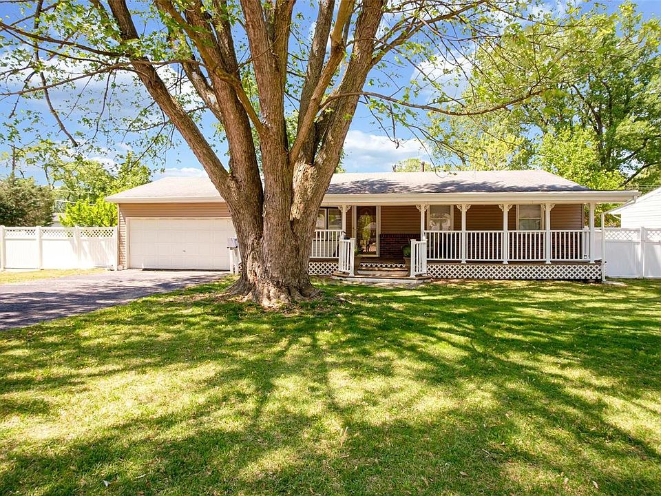 1st image of 11 Alandale Ct