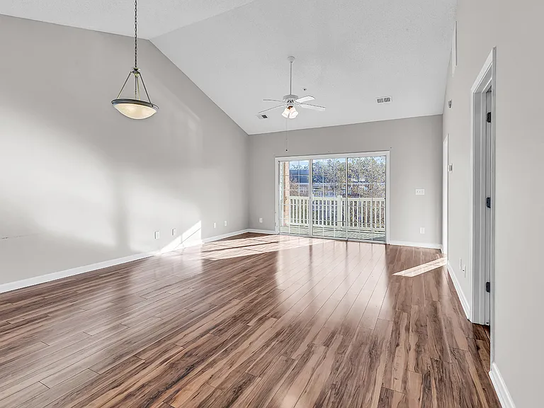 3947 Gladiola Ct #303 — Photo 8