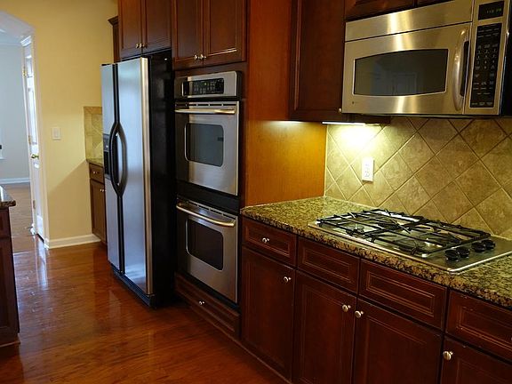 3rd image of 11045 Brunson Dr