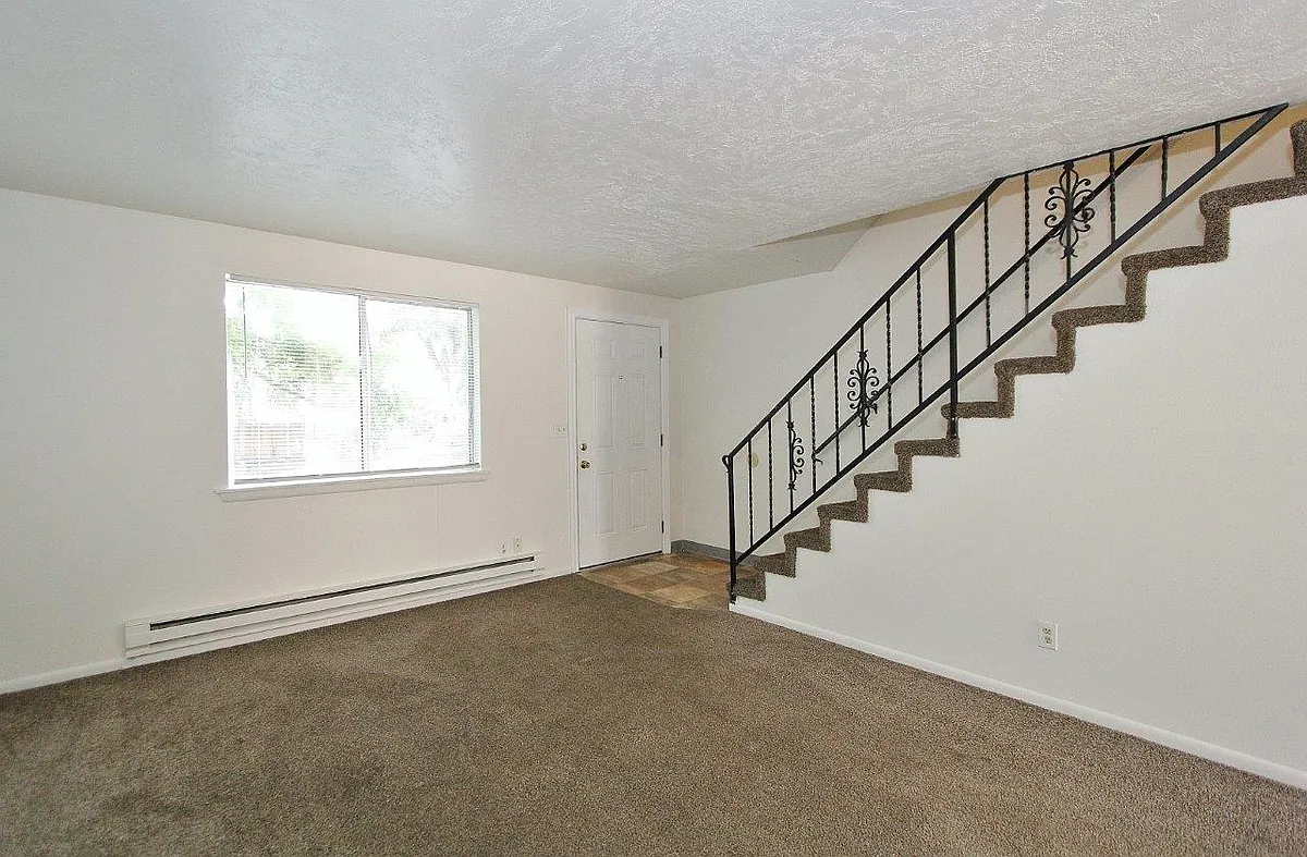 Building Photo - 824 NW 7th St #824