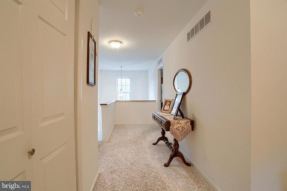 1st image of 59 Keefer Way