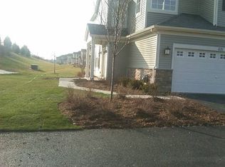 531 S Jade Ln, Round Lake, IL 60073