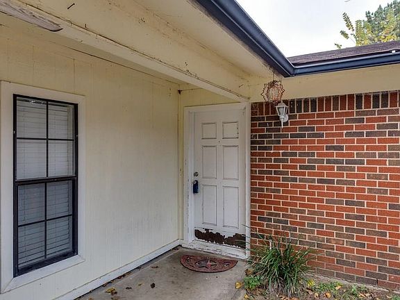 4th image of 1216 Norwood Dr