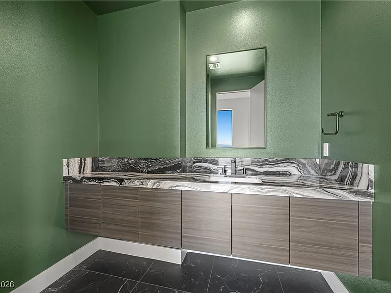 577 Overlook Rim Dr — Photo 12