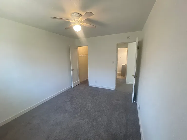 1420 Clinton St — Photo 4