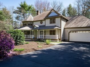 35 Woodlot Rd, Amherst, MA 01002