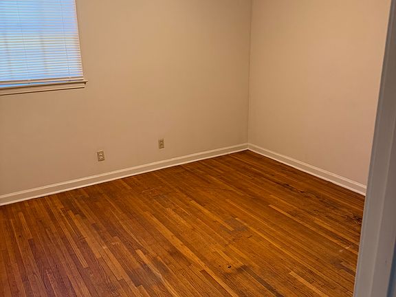 3rd image of 3803 Duquesne Dr