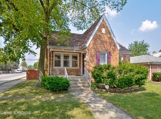 8858 S Utica Ave, Evergreen Park, IL 60805