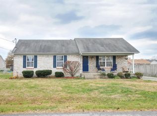 111 Seminole Ct, Shepherdsville, KY 40165
