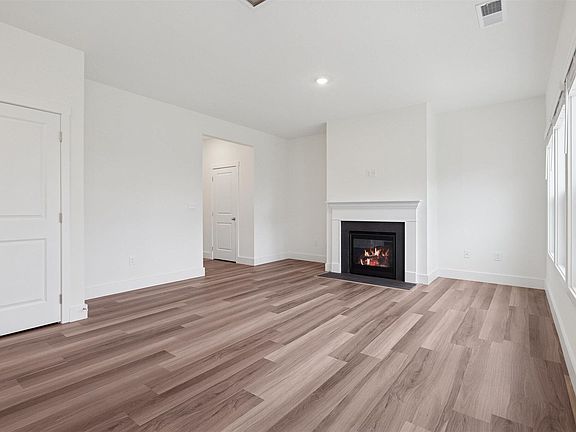 5th image of 5094 Grist Ln