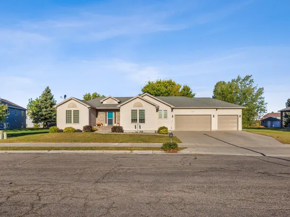 504 5th St NW, Dilworth, MN 56529