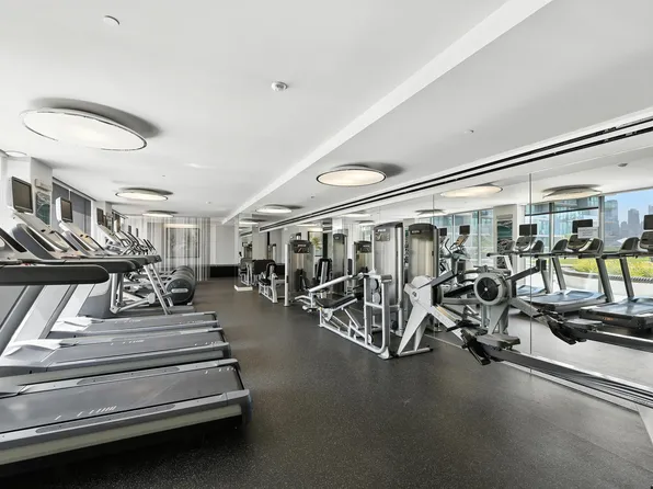 1000 Avenue At Port Imperial image 11 of 38