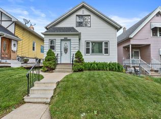 1040 S 32nd St, Milwaukee, WI 53215