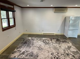 153 Old Country Rd, Melville, NY 11747