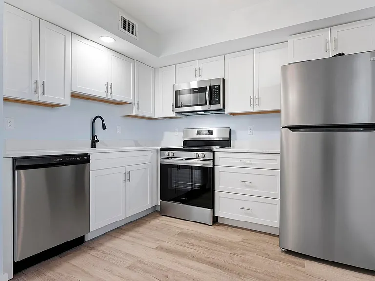 1258 Barbara Dr #107 — Photo 12