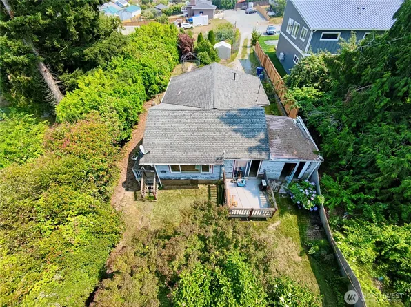 3719 Commercial Avenue, Anacortes, WA 98221