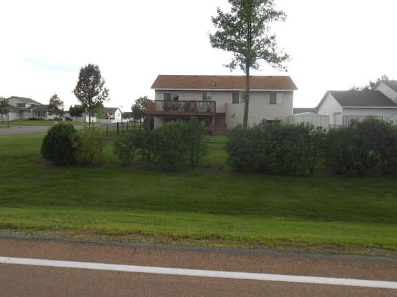 2nd image of 744 Heritage Ln