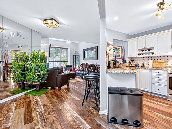 4th image of 2970 Princess Cres #419