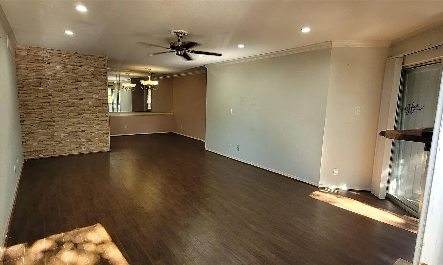 2 bed, 2.0 bath, 1068 sqft, $1,250 — Photo 4