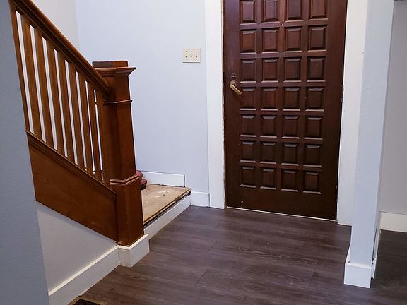 4th image of 2137 N Maryland Ave