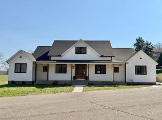92 Spring St, Beverly, OH